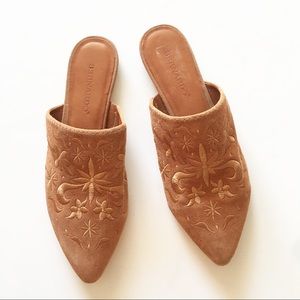 Bernardo Tan pointed Embrioded mules size 8